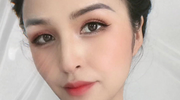 轻欧美裸色系妆容分享...